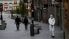 Opuštěné madridské ulice kvůli epidemii koronaviru (23. března 2020)