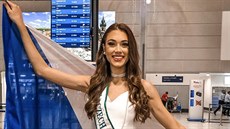 Denisa Spergerová pi odletu na sout Miss World do Londýna
