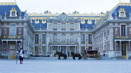 Seriál Versailles by asi jen tko mohl vzniknout, kdyby filmai nemli...