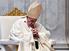 Pape Frantiek celebruje mi svatou na Zelený tvrtek ve Vatikánu. (9. dubna...