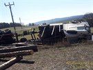 Tak� p�ed Borovnem na Plze�sku havaroval n�kladn� automobil. N�klad d�eva se...