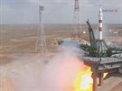 Start ruské nosné rakety typu Sojuz 2.1a z kosmodromu Bajkour dne 9. dubna 2020