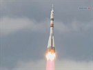 Odlet ruské rakety Sojuz 2.1a s posádkou míící k Mezinárodní vesmírné stanici...