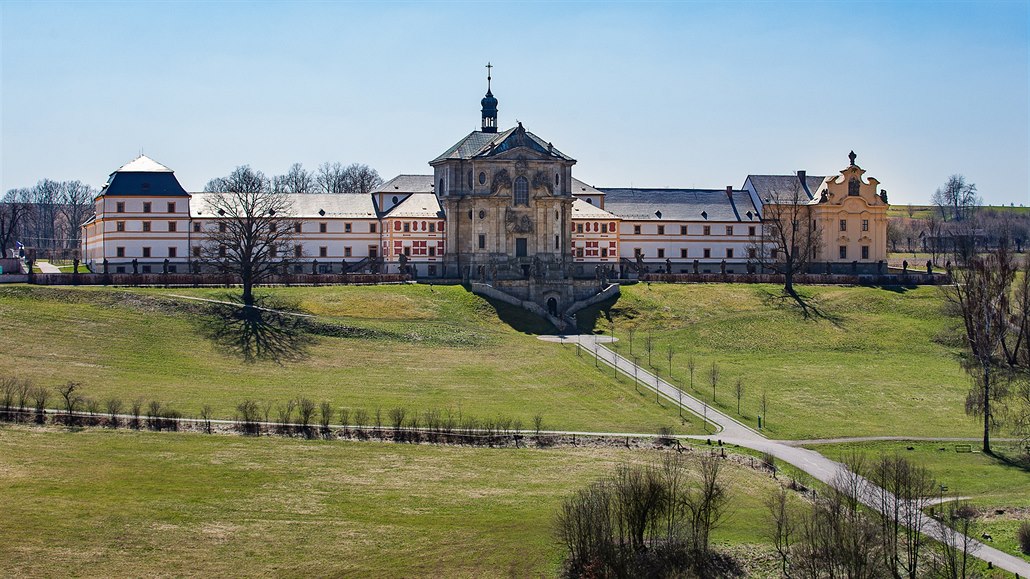 Výzvy zabraly: Na Kuksu jsou místo turistů ledňáčci a srny