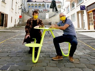 Autoři projektu Gastro žije navrhli koncept stolů k veřejnému stravování, které...