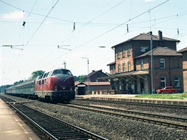 Západoněmecká lokomotiva řady 221 (do roku 1968 značená jako řada V 200.1)