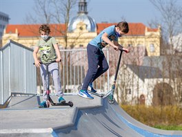 Jednm z otevench mstskch sportovi v Plzni je i sportovn park ve tvrti...