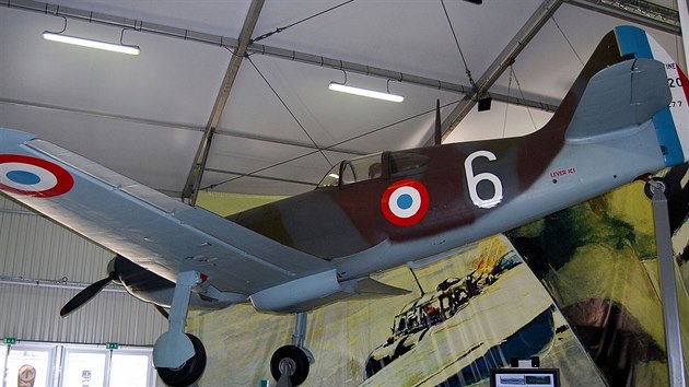 Několik stíhačů z rozbitého Československa létalo i na letounech Dewoitine D.520, nejlepších francouzských stíhačkách válečného období 1939/40.