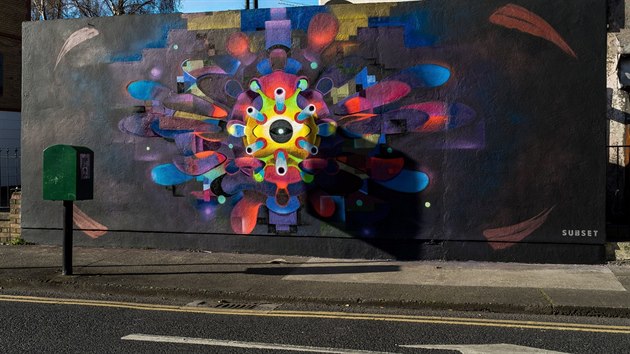 Poulin graffiti zobrazujc koronavirus v irskm Dublinu. (28. bezna 2020)