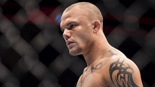 MMA zpasnk Anthony Smith musel eit neekan problm, do domu se mu v noci...