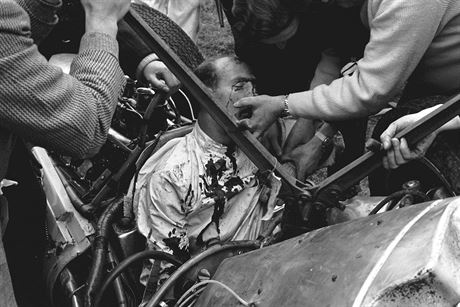 Stirling Moss peil nehodu jen zzrakem.