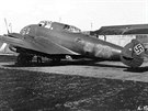 Prototyp bombardéru Avia B.158 v dob, kdy ho zkoueli Nmci. Na trupu prosvítá...