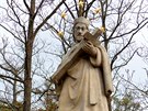 Vymylenská pinka, socha sv. Jana Nepomuckého