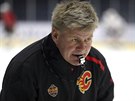 Kanadský trenér Bill Peters povede od nového roníku Jekatrinburg v KHL.