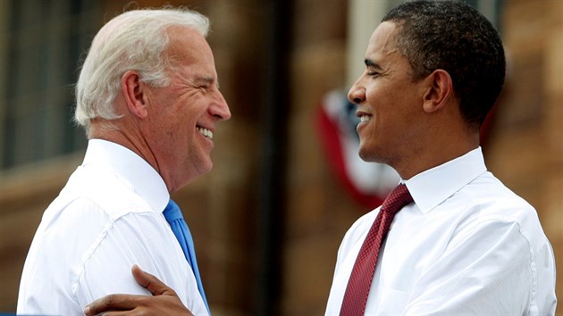 Barack Obama a Joe Biden během prezidentské kampaně v roce 2008 (23. srpen 2008)