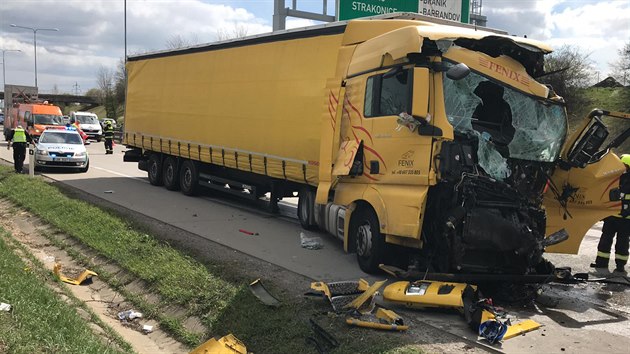 Nehoda dvou kamion na Praskm okruhu. (14.4.2020)