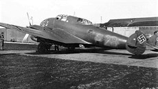 Prototyp bombardéru Avia B.158 v době, kdy ho zkoušeli Němci. Na trupu prosvítá...