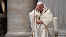 Pape Frantiek poehnal Mstu a svtu. (12. dubna 2020)