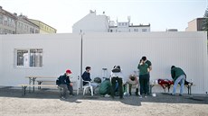Centrum pro bezdomovce ve Vlhké ulici zaalo fungovat v roce 2020 jako útoit bhem covidové pandemie.