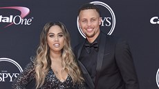 Stephen Curry a jeho ena Ayesha na vyhláení cen ESPYS