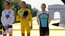 RIVALOVÉ. Lance Armstrong a za ním Alberto Contador ve lutém na Tour 2009.
