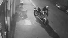 Ped plicním oddlením nemocnice na Bulovce ukradl dvaaticetiletý mu motorku,...
