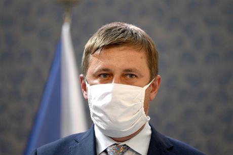 Ministr zahranií Tomá Petíek na tiskové konferenci po mimoádném jednání...