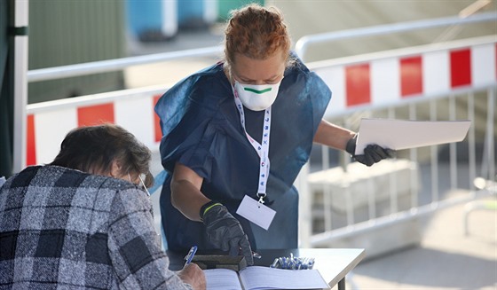 Velké testování na koronavirus se v esku mimo jiné uskutenilo i v Litovli, která patila k oblastem s nejvyím potem nakaených.