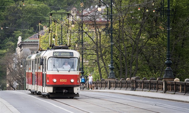Praha hledá nový hlas pro tramvaje a autobusy, rozhodnou o něm lidé v anketě
