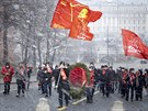 Rutí komunisté na cest do moskevského mauzolea Vladimíra Iljie Lenina, aby...