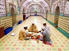 Koronavirus naruil modlitby i v meit v bagladéské Dháce. Bhem ramadánu se...
