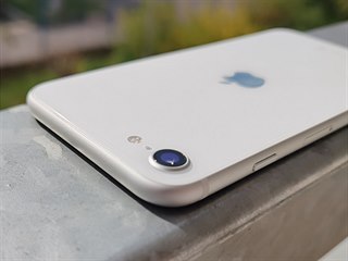 iPhone SE (2020) představení