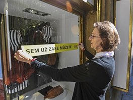 Obchod s koenými odvy Kara na Národní tíd v Praze se znovu otevel pro...