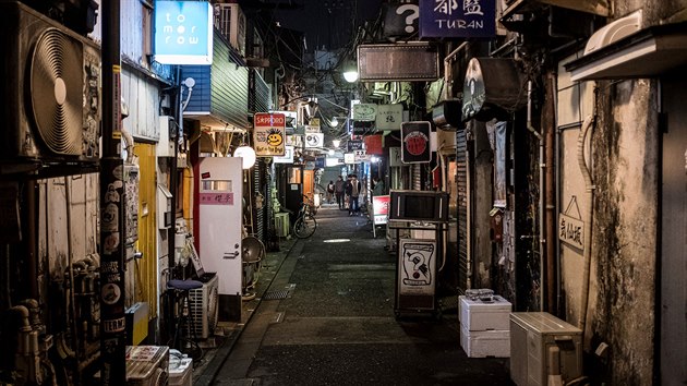 Jedna z uliek tokijskho injuku, oblbenho msta u lid vyhledvajcch v japonsk metropoli placen sex.