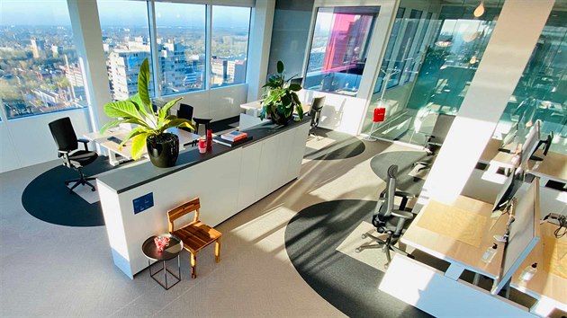 Studio Cushman & Wakefield navrhlo podobu kancel budoucnosti nazvanch Six feet office.