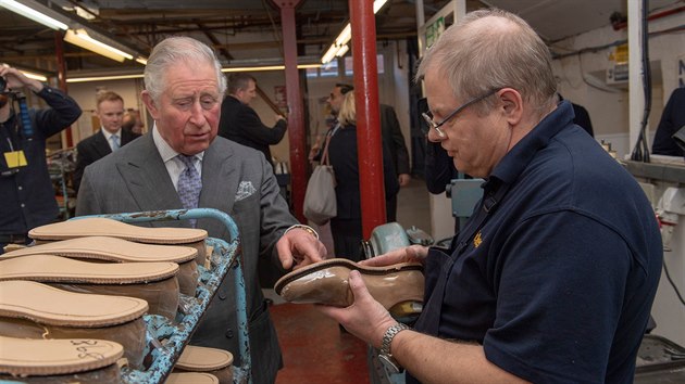 V lednu 2019 navtvil obuvnickou spolenost Tricker's britsk princ Charles.