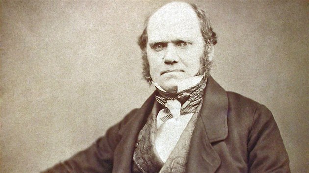 Historický snímek Charlese Darwina (zde ve svých 46 letech) z roku 1855.