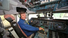 Obí An-225 Mrija v nmeckém Lipsku se zásilkou ochranných masek z íny (28....