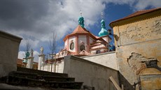 Kostel Navtívení Panny Marie v Horní Polici na eskolipsku