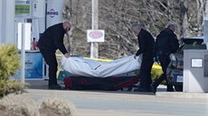 Stelec v kanadské provincii Nové Skotsko zabil 22 lidí. (20. dubna 2020)