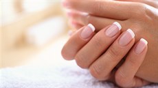 Francouzská manikúra vypadá skv�le