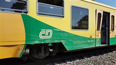 Tragická srážka auta s vlakem na přejezdu u Kamenného Újezda na Plzeňsku si vyžádala čtyři lidské životy. 