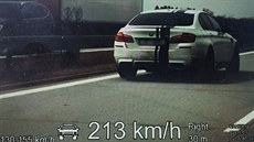 Na dálnici D35 u Olomouce policisté v pátek odpoledne zmili idie, který jel...