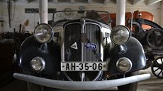 Devtaosmdesátiletý Emil Píhoda vlastní nejvtí svtovou sbírku vozidel a stroj znaky Praga. Automobil této slavné znaky má rovných sto. V Pelhimov jej díky tomu Muzeum rekord a kuriozit ji podruhé zapsalo mezi rekordmany.