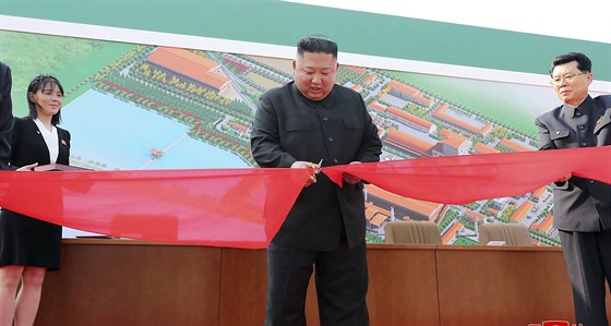Severokorejský vdce Kim ong-un se po tech týdnech spekulací o jeho...