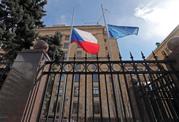 Moskva vyhostila zástupce českého velvyslance, mstí se za vypovězení diplomata