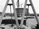 Výstavba jaderné elektrárny Dukovany (11. záí 1979)