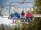 U Lipna jezd� lanovky Jezern� a Promen�dn�.