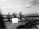 Snímky zamaskovaných letadel na letiti ve Vysokém Mýt tsn ped koncem války...