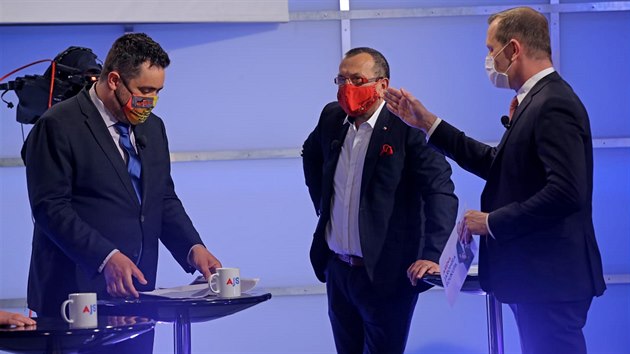 Debata o vlasovcch mezi starostou eporyj Pavlem Novotnm a poslancem Jaroslavem Foldynou se ve steden Arn Jaromra Soukupa podn vyostila. (6. kvtna 2020)